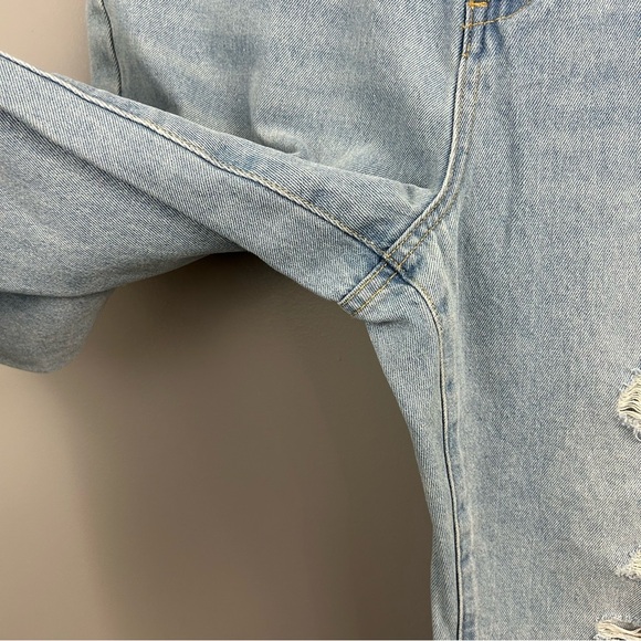 Blank NYC The Maddison Crop High Rise Blue Distressed Jeans Size 31 - Picture 3 of 8